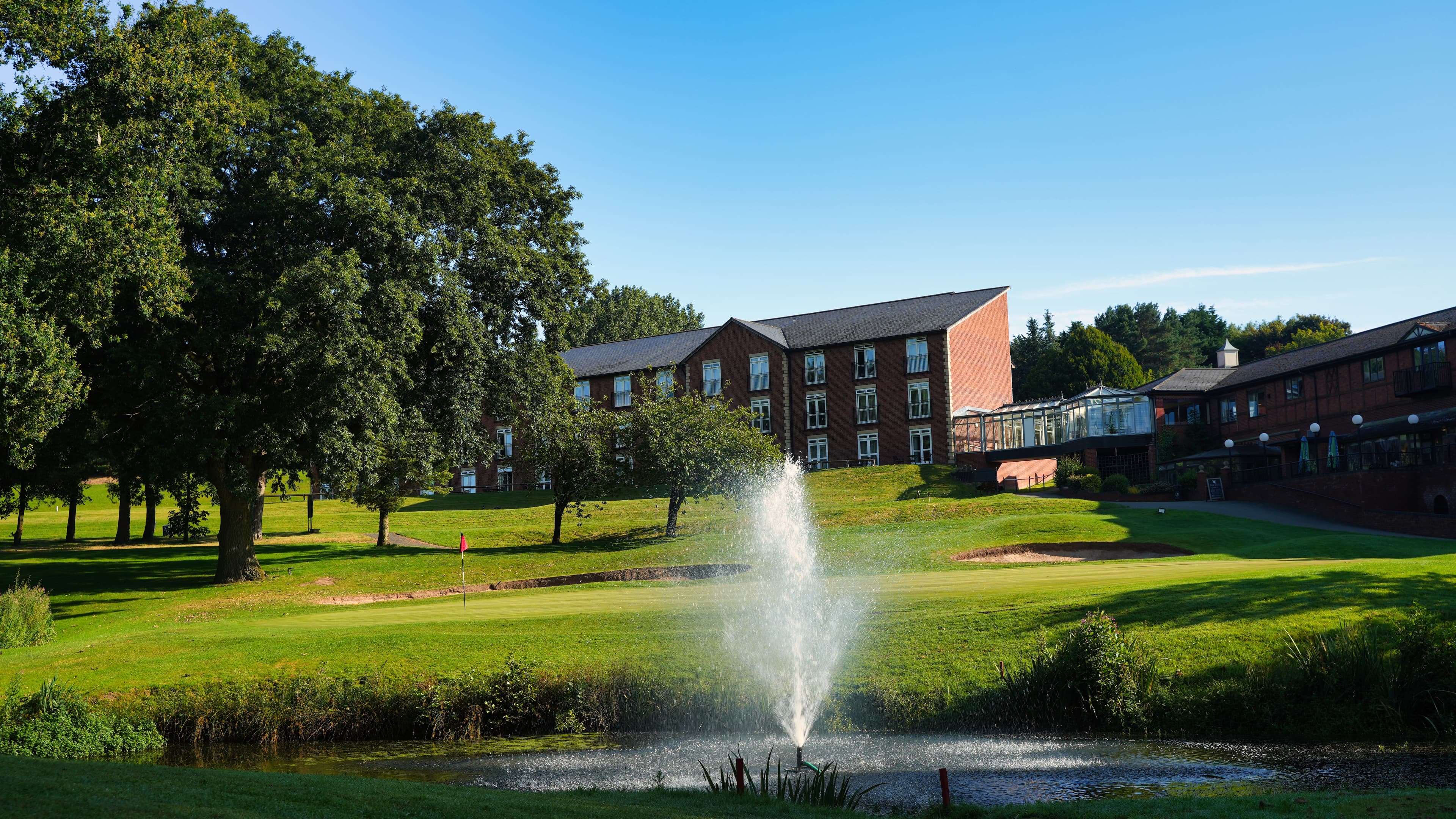 Hill Valley Hotel, Golf & Spa